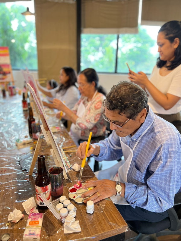 Sunday, 17th December 2023 | MAAMA MIA | 4:00PM TO 6:00PM - Paint with your child!