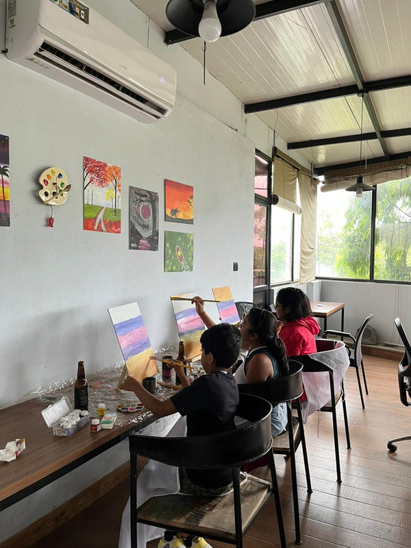 Sunday, 17th December 2023 | MAAMA MIA | 4:00PM TO 6:00PM - Paint with your child!